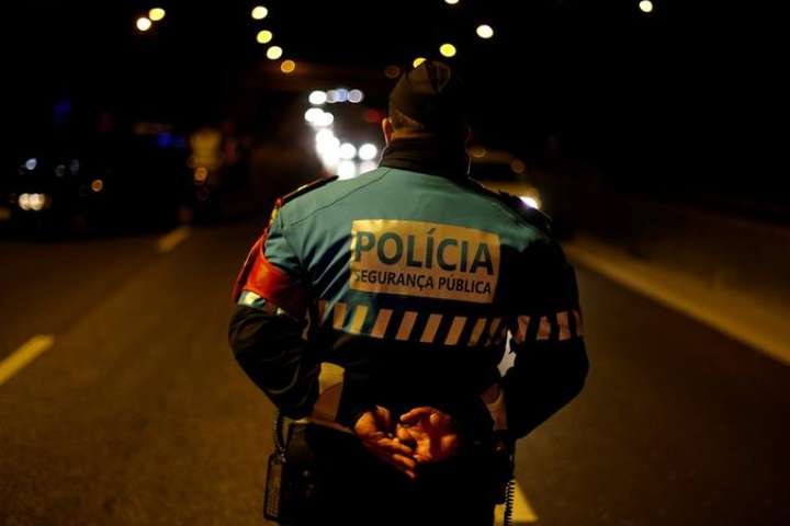 Португалія заборонила поїздки всередині країни та встановила поліцейські КПП