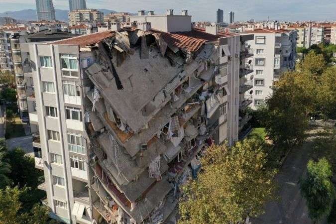  Кількість жертв землетрусу в Туреччині зросла до 62