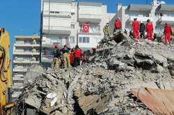 Кількість жертв землетрусу у Туреччині зросла до 90 осіб
