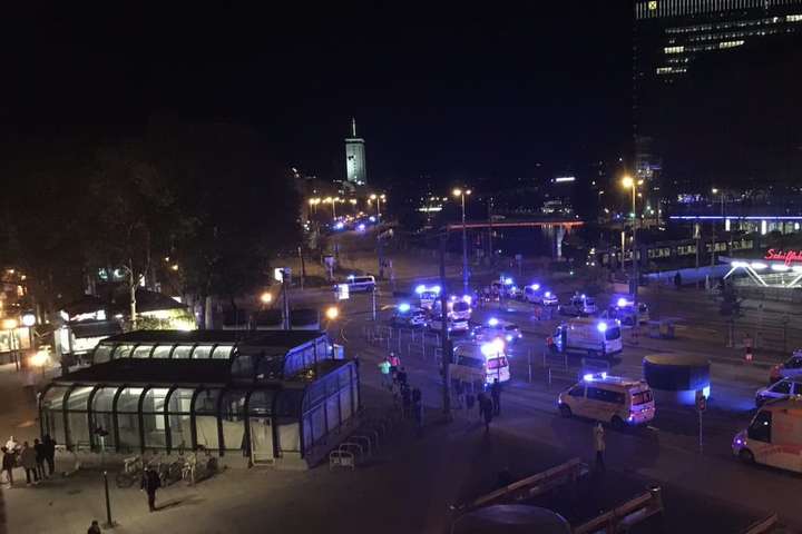 Теракт у Відні: загинули щонайменше семеро людей