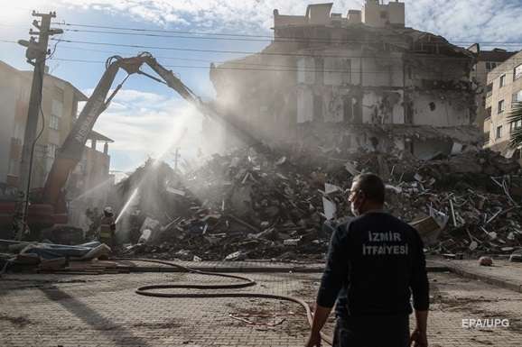 Землетрус в Ізмірі: кількість жертв зросла до 113 осіб