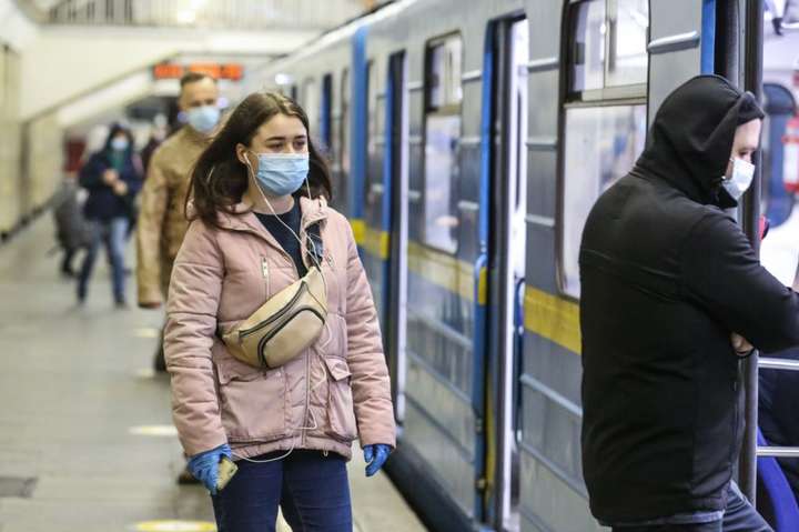 Київ посилює карантинні заходи у транспорті 