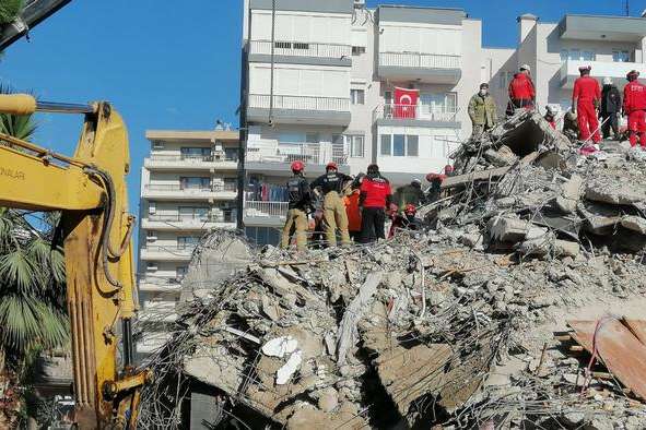 Землетрус в Ізмірі: рятувальники завершили пошукові роботи