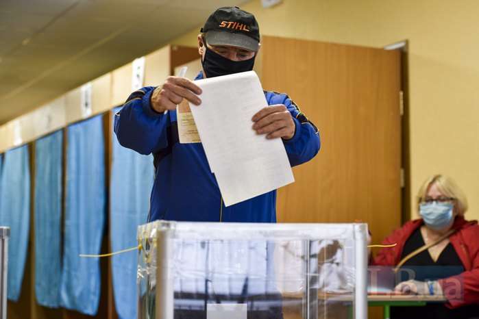ЦВК оприлюднила дати повторного голосування в 11 містах