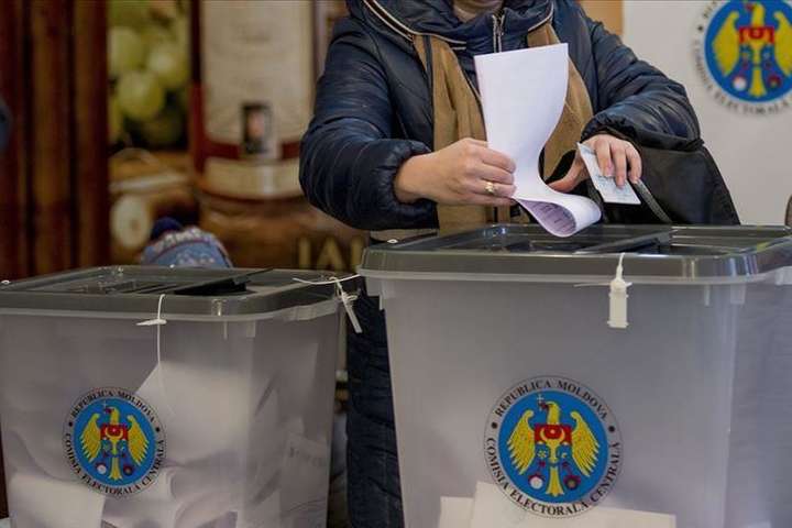 У Молдові 15 листопада пройде другий тур президентських виборів 