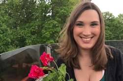 В США трансгендерная женщина впервые стала сенатором штата (фото)