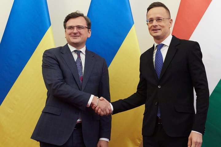 Україна вирішила «перегорнути сторінку» і відновити співпрацю з Угорщиною – МЗС