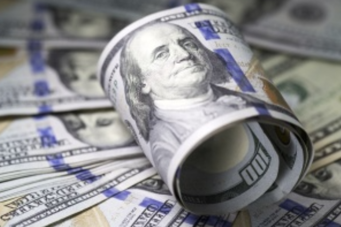 Валютні резерви НБУ за місяць скоротились на $385 млн