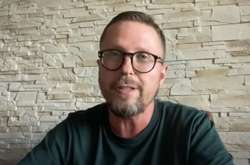 Анатолий Шарий опубликовал карту Украины без Крыма и части Донбасса