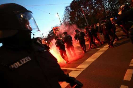 В Германии произошли столкновения между полицией и противниками коронавирусных ограничений