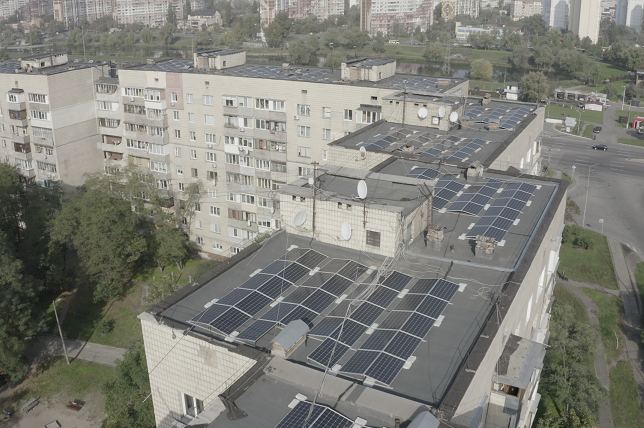 ДТЕК під’єднав до мережі найбільшу в Україні сонячну набудинкову електростанцію
