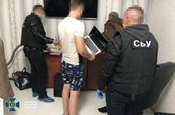 На Вінниччині СБУ викрила хакерів, які викрадали відповіді на екзаменаційні білети