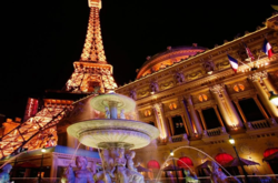 У Парижі пропонують скасувати Різдво через Covid-19