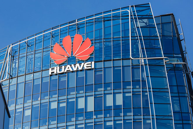 Huawei через санкції США продає підрозділ Honor
