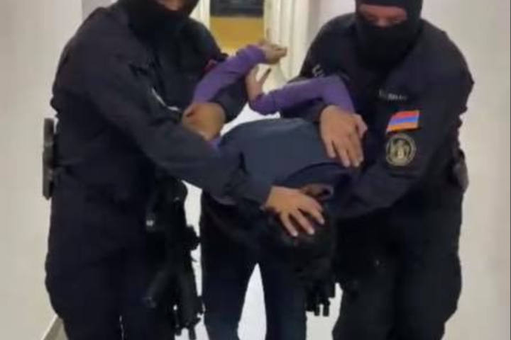 Вірменські силовики затримали шістьох демонстрантів за підозрою у закликах до захоплення влади