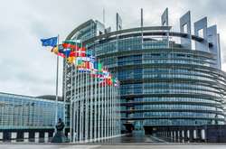 Европарламент раскритиковал Украину за отсутствие прогресса в реформах и засилье олигархов