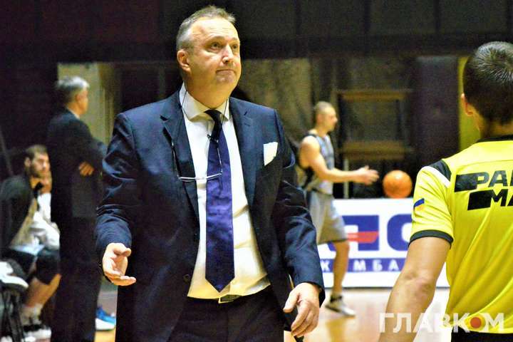Найдосвідченіший український баскетбольний тренер захворів коронавірусом