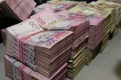 В Киеве работница банка наворовала у клиентов более 12 миллионов 