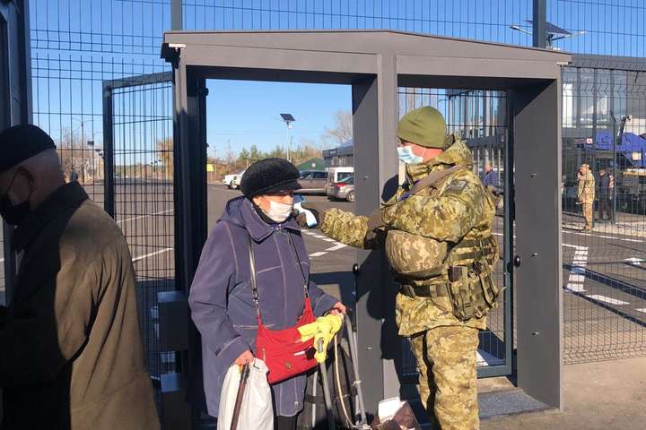 ОБСЄ закликала Росію розблокувати всі пункти пропуску на Донбасі