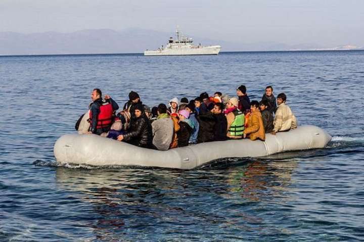 Біля берегів Лівії затонуло судно з мігрантами: понад 70 загиблих