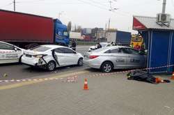 Правоохоронці назвали попередню причину смертельного ДТП на Окружній