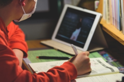 5-11 класи знову будуть відвідувати школи