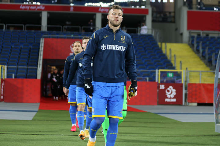 Чотири футболісти збірної України здали позитивні тести на Covid-19. Матч з Німеччиною може не відбутися