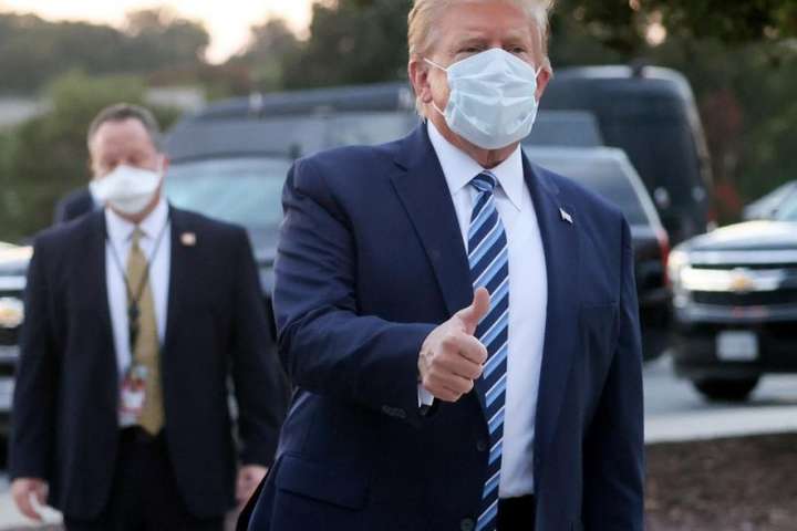 Понад 100 співробітників охорони Трампа захворіли на коронавірус