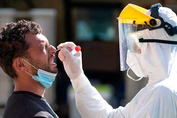 Словаччина послаблює карантин на тлі зменшення кількості інфікованих коронавірусом