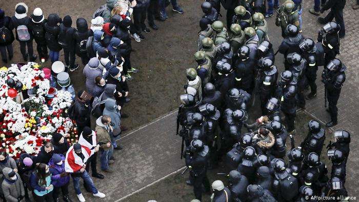 Протесты в Беларуси и синдром вымученной беспомощности