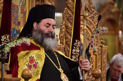 Коронавірус забрав життя митрополита Елладської православної церкви, який підтримував ПЦУ