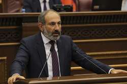 Президент Вірменії закликав Пашиняна піти у відставку