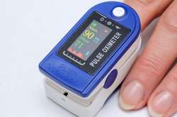 Лікар пояснив, що означають показники пульсоксиметра