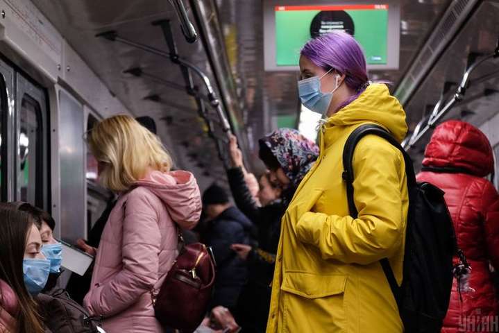 У Києві черговий коронавірусний рекорд: 1143 хворих за добу