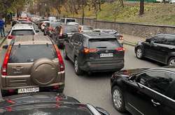  Пробка на Парковой дороге Фото: Киев оперативный 