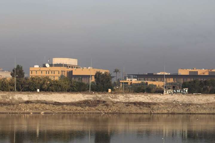 Посольство США в столиці Іраку піддалося ракетному обстрілу