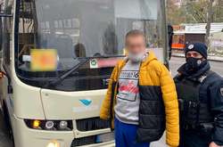 У Києві патрульні зловили чергового водія маршрутки «під кайфом» (фото)