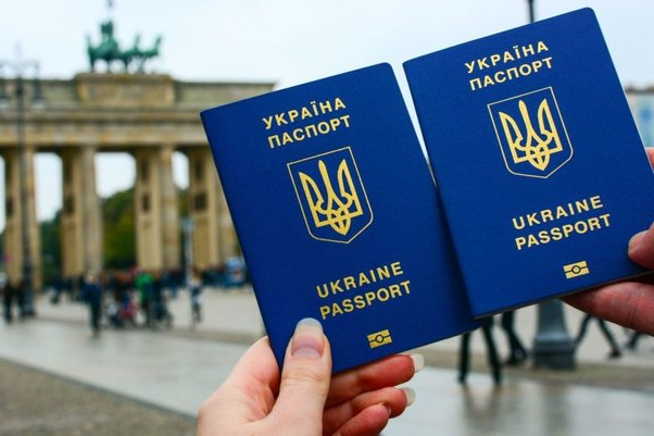Україна та Індонезія підписали угоду про безвіз
