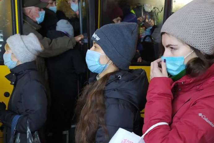 Понад 1300 нових хворих: у Києві черговий коронавірусний рекорд