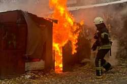 Вогонь з одного гаража перекинувся на сусідній