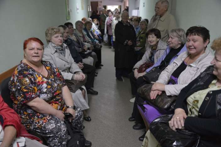 В Украине ввели «приоритетные часы» для пенсионеров: когда они будут действовать