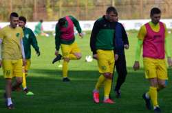 По другому і третьому колу. 25 представників клубу першої ліги здали позитивні тести на Covid-19