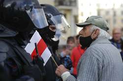 Більшість країн Заходу у тому числі Україна не визнали офіційних результатів виборів у Білорусі