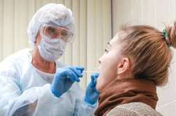 Вчені назвали чотири ранніх симптоми Covid-19