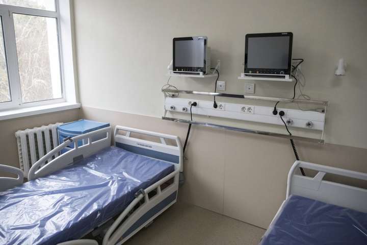 Ще в одній столичній лікарні готують відділення для хворих на Covid-19 (фото)
