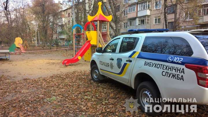 В Харькове мужчина забросал гранатами квартиру бывшей жены и подорвался сам