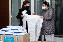 Марина Порошенко передала засоби захисту одній із коронавірусних лікарень Києва