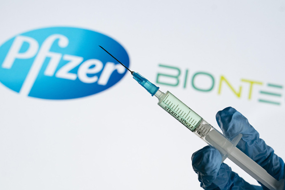 Pfizer і BioNTech подали запит на прискорену реєстрацію вакцини від Covid-19