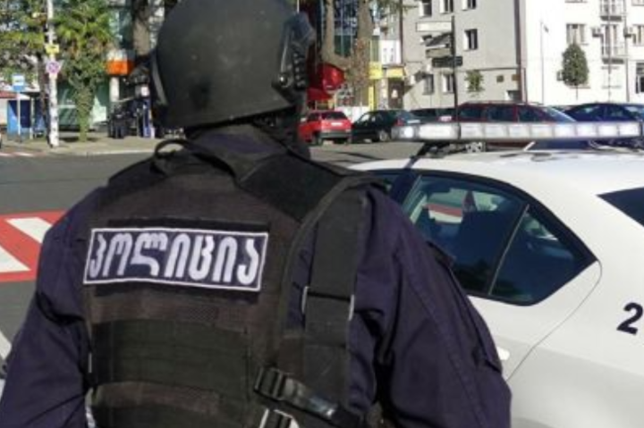 Тбіліського «терориста» затримали, а заручників звільнили