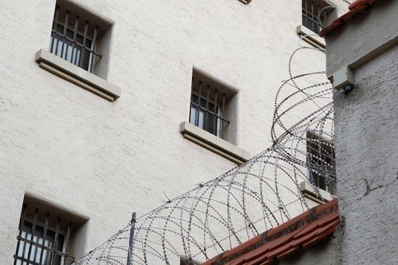 У Лівані 70 ув'язнених втекли з в'язниці